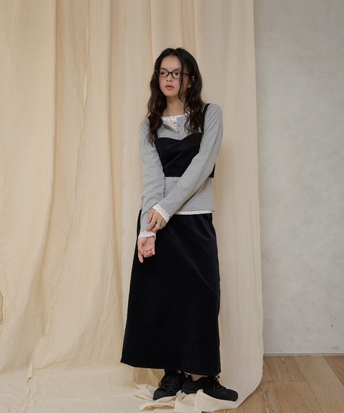 MUHET（ミュエータ）の「【set item】velour bustier & skirt / ベロアビスチェ＆スカートセット（スカート・レディース・ブラウン/ネイビー・SMALL/MEDIUM/LARGE）」の16枚目の写真