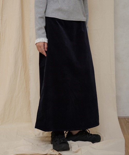 MUHET（ミュエータ）の「【set item】velour bustier & skirt / ベロアビスチェ＆スカートセット（スカート・レディース・ブラウン/ネイビー・SMALL/MEDIUM/LARGE）」の20枚目の写真