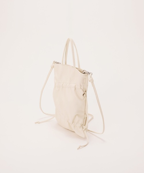 EFOLE（エフォル）の「【ZOZO限定】Shirring mini tote bag/シャーリングミニトートバッグ（トートバッグ・レディース・ブラック/オフホワイト・FREE）」の10枚目の写真