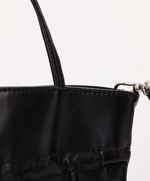EFOLE（エフォル）の「【ZOZO限定】Shirring mini tote bag/シャーリングミニトートバッグ（トートバッグ・レディース・ブラック/オフホワイト・FREE）」の15枚目の写真