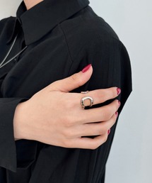 MONOe（モノエ）の「ウェーブラインリング/イヤーカフ（リング）」