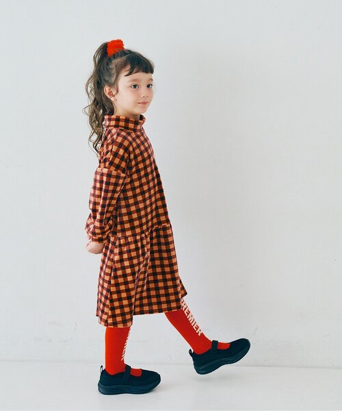 p.premier(ピードットプルミエ)の「【ジュニア対応】ベロアタッチのメルティ起毛フリースぬくぬくワンピース(ワンピース・キッズ・グリーン/レッド/ブラウン/その他2/ネイビー/イエロー・110/120/130/140/80/90/100)」の2枚目の写真