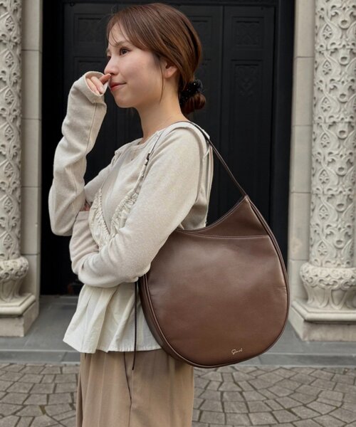 gemeil(ジェムイル)の「エッグワンショルダー(CE-1603)(ショルダーバッグ・レディース・ブラック/ベージュ/ダークブラウン・FREE)」の20枚目の写真
