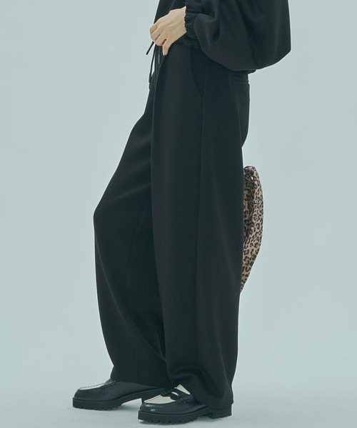 ROSE BUD（ローズバッド）の「TUCK BARREL PANTS（その他パンツ・レディース・ピンク/グレー/ブラック・S/M）」の2枚目の写真