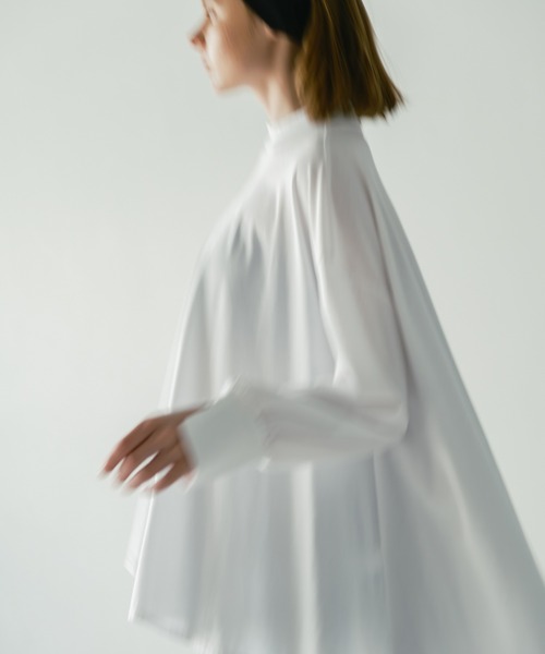 WHYTO.(ホワイト)の「「WHYTO. / ホワイト」AラインフレアTシャツ(Tシャツ/カットソー・レディース・パープル/ブラック/オフホワイト・38/36)」の5枚目の写真