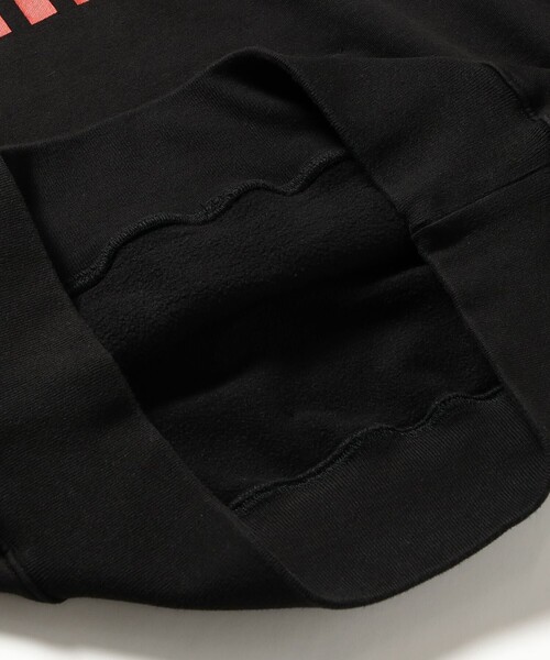 BEAMS T（ビームスティー）の「BOILER ROOM / FILM ME HOODIE（スウェット・メンズ・ブラック・L/XL/M）」の5枚目の写真