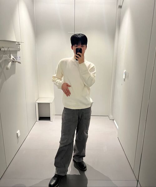 MUSINSA STANDARD（ムシンサスタンダード）の「ミニマルクルーネックニット[クリーム]（ニット/セーター・メンズ・その他・SMALL/MEDIUM/LARGE/X-LARGE/XX-LARGE）」の12枚目の写真