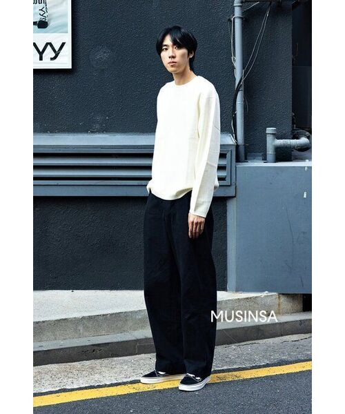 MUSINSA STANDARD（ムシンサスタンダード）の「ミニマルクルーネックニット[クリーム]（ニット/セーター・メンズ・その他・SMALL/MEDIUM/LARGE/X-LARGE/XX-LARGE）」の19枚目の写真