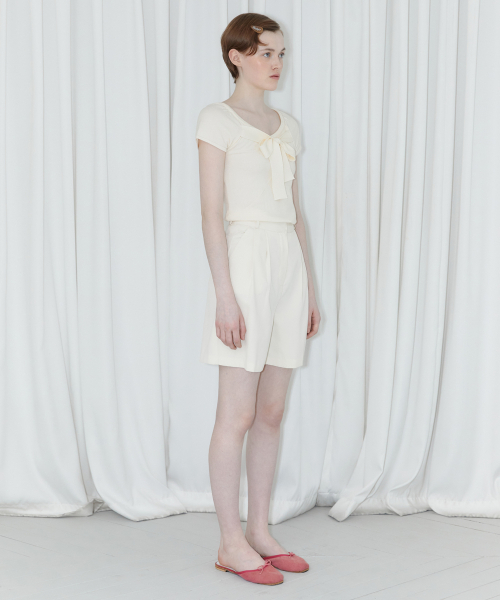 SINOON(シヌーン)の「RIBBON TIE SLIM KNIT TOP (IVORY)(ニット/セーター・レディース・アイボリー・FREE)」の3枚目の写真