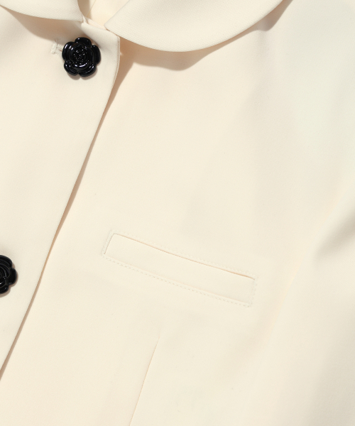 YOUHEE(ユヒ)の「CROP JACKET CREAM(テーラードジャケット・レディース・その他・SMALL/MEDIUM)」の6枚目の写真