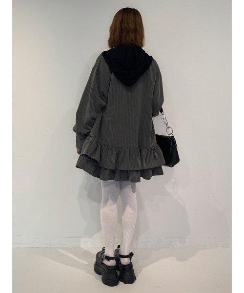 jouetie（ジュエティ）の「ヘムフリルトレンチミニワンピース 春服
