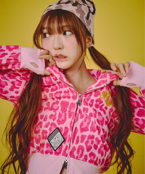 GALFY(ガルフィー)の「『GALFY/ガルフィー』フユGAL豹パーカー【Z】(パーカー・レディース・ブラック/ピンク/ベージュ・FREE)」の5枚目の写真