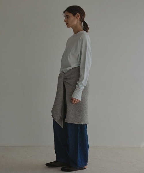 ETRE TOKYO（エトレトウキョウ）の「カフボタンロンTee（Tシャツ/カットソー・レディース・ホワイト/ライトグレー/ブルー・FREE）」の5枚目の写真