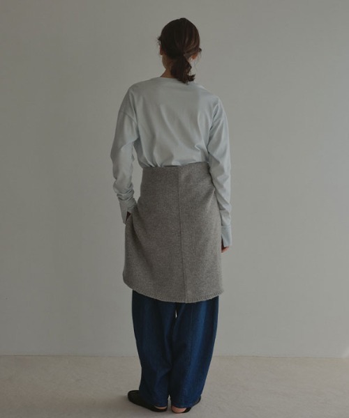 ETRE TOKYO（エトレトウキョウ）の「カフボタンロンTee（Tシャツ/カットソー・レディース・ホワイト/ライトグレー/ブルー・FREE）」の7枚目の写真