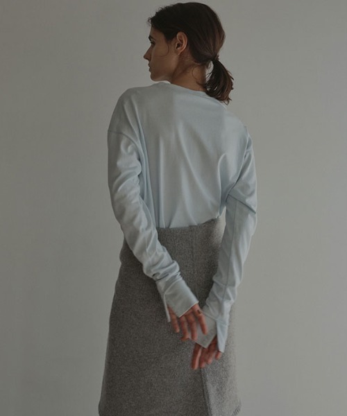 ETRE TOKYO（エトレトウキョウ）の「カフボタンロンTee（Tシャツ/カットソー・レディース・ホワイト/ライトグレー/ブルー・FREE）」の8枚目の写真