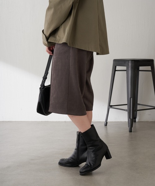 COLLAGE GALLARDAGALANTE(コラージュガリャルダガランテ)の「Q.anos/スエードハーフパンツ(その他パンツ・レディース・チャコールグレー/キャメル・FREE)」の15枚目の写真