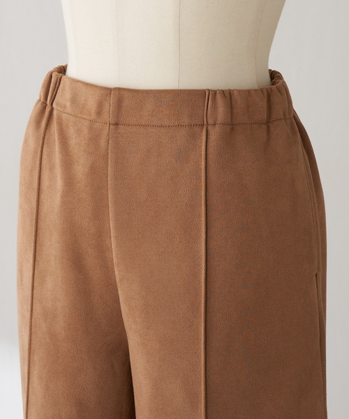 COLLAGE GALLARDAGALANTE(コラージュガリャルダガランテ)の「Q.anos/スエードハーフパンツ(その他パンツ・レディース・チャコールグレー/キャメル・FREE)」の4枚目の写真