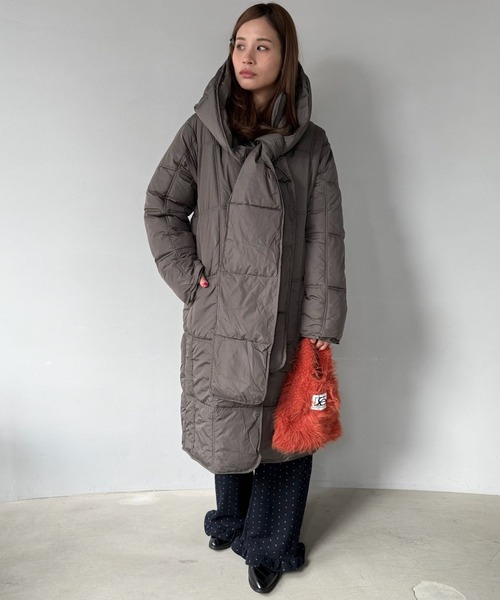 SANSeLF（サンセルフ）の「【SANSeLF】 マフラー付きロングボリュームダウンコート saw25a060（ダウンジャケット/コート・レディース・グレー・FREE）」の3枚目の写真