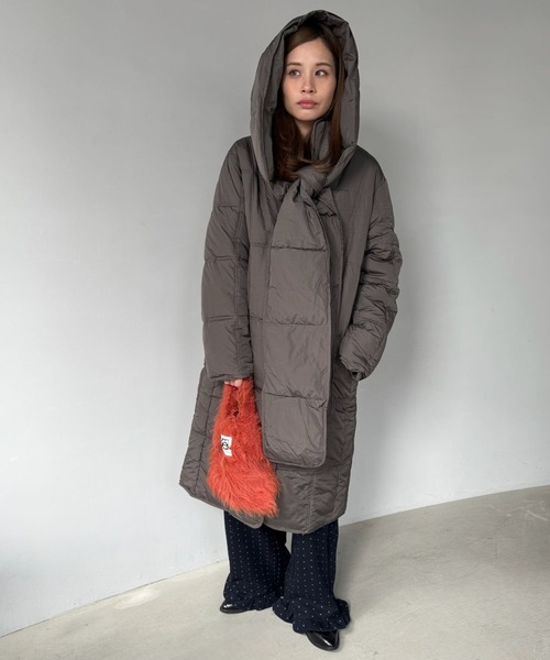 SANSeLF（サンセルフ）の「【SANSeLF】 マフラー付きロングボリュームダウンコート saw25a060（ダウンジャケット/コート・レディース・グレー・FREE）」の5枚目の写真