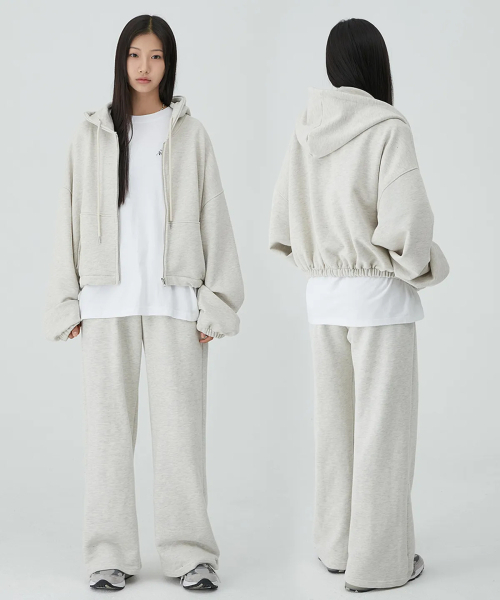 ACOVER(オコボ)の「四季オーバーサイズクロップフードジップアップ 3カラー(パーカー・レディース・ブラック/グレー/オートミール・FREE)」の6枚目の写真