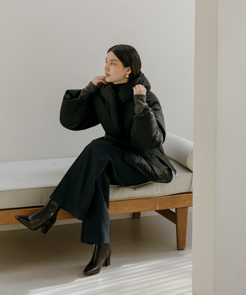 MAYVERU（メイバーユー）の「Lenna wool turtleneck t-shirt _ Black（Tシャツ/カットソー・レディース・その他・FREE）」の4枚目の写真