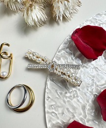 MAISON SELECT（メゾンセレクト）の「11D13-MZ パール ビジュー ヘアクリップ クロスデザイン 上品アクセ シルバー（バレッタ/ヘアクリップ）」