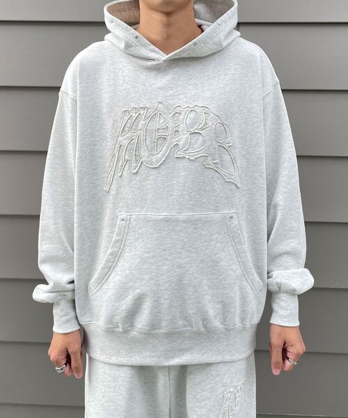 CIAOPANIC（チャオパニック）の「カットレイヤーロゴスタッズプルオーバーパーカー（パーカー・レディース・グレー/ネイビー・LARGE/MEDIUM）」の9枚目の写真