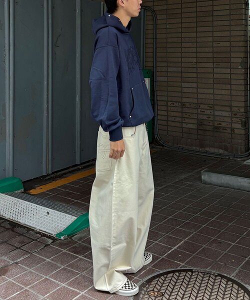 CIAOPANIC（チャオパニック）の「カットレイヤーロゴスタッズプルオーバーパーカー（パーカー・レディース・グレー/ネイビー・LARGE/MEDIUM）」の21枚目の写真