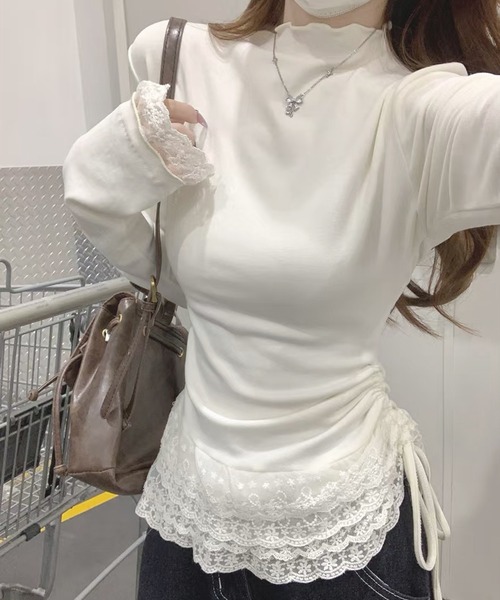 Chiina(チーナ)の「Chiina/レースフリルレイヤード 長袖トップス(Tシャツ/カットソー・レディース・ブラック/ホワイト・FREE)」の2枚目の写真