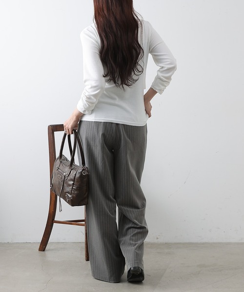 COLONY 2139(コロニートゥーワンスリーナイン)の「レイヤード風カットトップス(Tシャツ/カットソー・レディース・ホワイト/ブラック/グレー・FREE)」の8枚目の写真