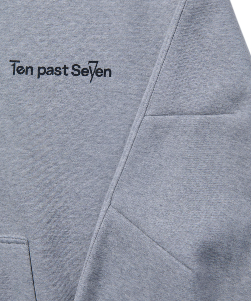 TEN PAST SEVEN(テン ファスト セブン)の「オーバーサイズフードジップアップ - グレー(パーカー・メンズ・その他・SMALL/LARGE)」の9枚目の写真