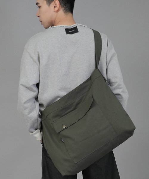 SAINTCREW(セントクルー)の「カバーポケットビッグサイズクロスバッグCPC-118カーキ(メッセンジャーバッグ・メンズ・その他・フリー)」の1枚目の写真