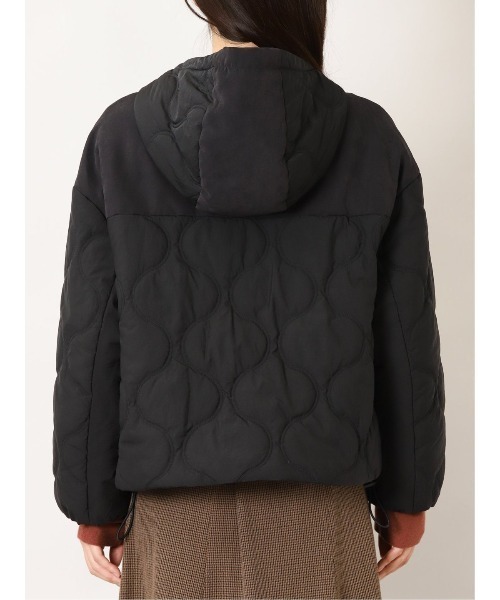 m.f.editorial（エムエフエディトリアル）の「【ショート丈】m.f.エディトリアルレディース フーデッド 中綿ブルゾン（ブルゾン・レディース・ベージュ/ブラック・LARGE/MEDIUM）」の9枚目の写真