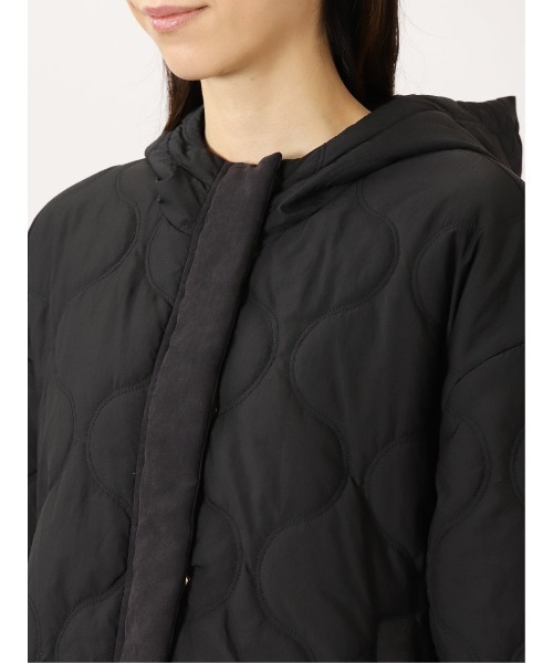 m.f.editorial（エムエフエディトリアル）の「【ショート丈】m.f.エディトリアルレディース フーデッド 中綿ブルゾン（ブルゾン・レディース・ベージュ/ブラック・LARGE/MEDIUM）」の10枚目の写真