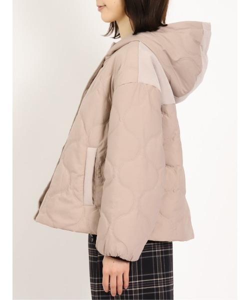 m.f.editorial（エムエフエディトリアル）の「【ショート丈】m.f.エディトリアルレディース フーデッド 中綿ブルゾン（ブルゾン・レディース・ベージュ/ブラック・LARGE/MEDIUM）」の18枚目の写真