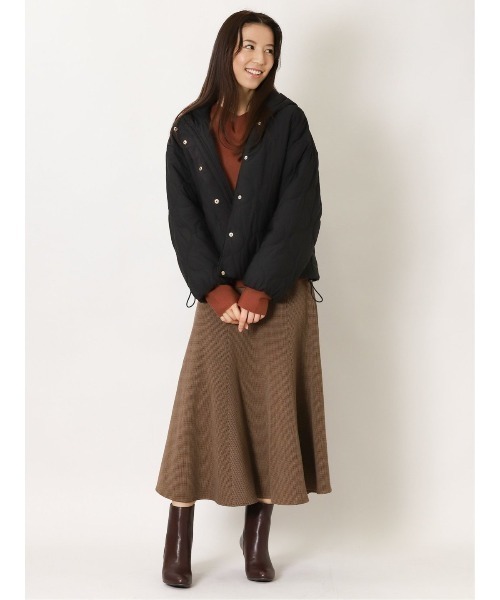 m.f.editorial（エムエフエディトリアル）の「【ショート丈】m.f.エディトリアルレディース フーデッド 中綿ブルゾン（ブルゾン・レディース・ベージュ/ブラック・LARGE/MEDIUM）」の15枚目の写真