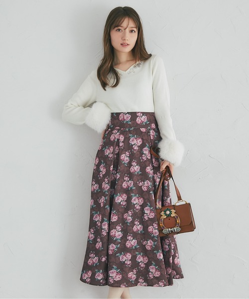 tocco closet(トッコ クローゼット)の「2WAY袖口ファー付きビジュー装飾ハートネックリブニットプルオーバー(ニット/セーター・レディース・オフホワイト/ピンク/グレー・M)」の11枚目の写真