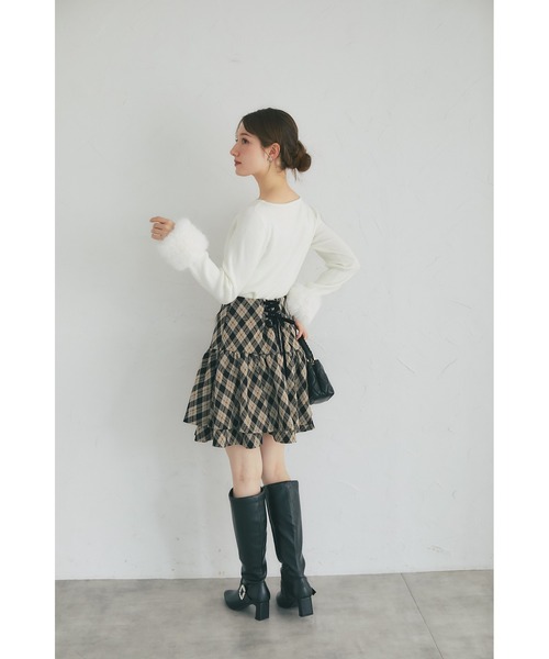 tocco closet(トッコ クローゼット)の「2WAY袖口ファー付きビジュー装飾ハートネックリブニットプルオーバー(ニット/セーター・レディース・オフホワイト/ピンク/グレー・M)」の7枚目の写真
