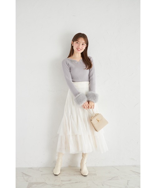 tocco closet(トッコ クローゼット)の「2WAY袖口ファー付きビジュー装飾ハートネックリブニットプルオーバー(ニット/セーター・レディース・オフホワイト/ピンク/グレー・M)」の16枚目の写真