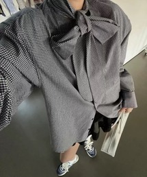 ボウタイフロントブラウス