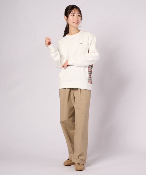 Arnold Palmer（アーノルドパーマー）の「シェア クッションダンボール プルオーバー（スウェット・レディース・アイボリー/ブラック/グレイッシュベージュ/グレー・XS/S/M/L/LL）」の7枚目の写真