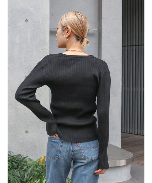 Ungrid（アングリッド）の「ボタンデザインニットカーディガン（カーディガン/ボレロ・レディース・アイボリー/ブラック/グリーン・FREE）」の18枚目の写真