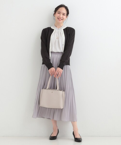 SHOO・LA・RUE（シューラルー）の「【洗濯機可/S-LL/アンサンブル可】シンプルきれい見え クルーネックカーディガン（カーディガン/ボレロ・レディース・ベビーピンク/イエロー系その他/ブラック系2/ホワイト系3・04/03/02/01）」の11枚目の写真