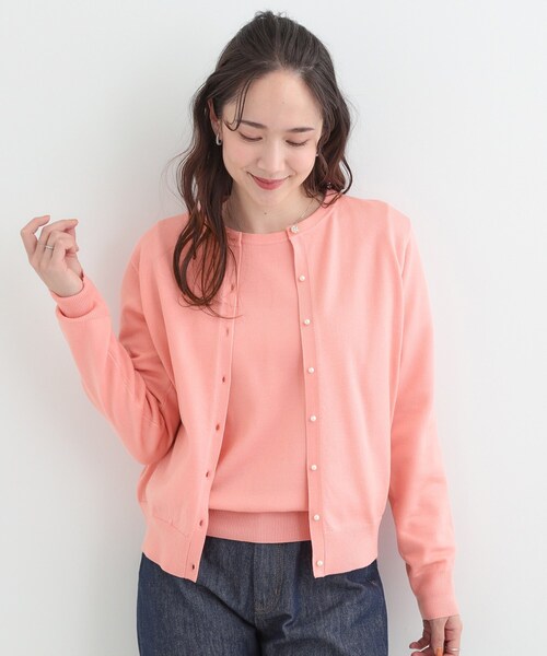 SHOO・LA・RUE（シューラルー）の「【洗濯機可/S-LL/アンサンブル可】シンプルきれい見え クルーネックカーディガン（カーディガン/ボレロ・レディース・ベビーピンク/イエロー系その他/ブラック系2/ホワイト系3・04/03/02/01）」の17枚目の写真