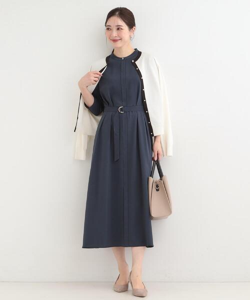 SHOO・LA・RUE（シューラルー）の「【洗濯機可/アンサンブル可】パール×ビジューがきらめく 上品クルーネックカーディガン（カーディガン/ボレロ・レディース・ベビーピンク/イエロー系その他/ブラック系2/ホワイト系3・04/03/02/01）」の14枚目の写真