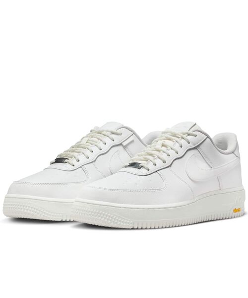 NIKE(ナイキ)の「エア フォース 1 GORE-TEX メンズシューズ / Air Force 1 GORE-TEX Men's Shoes HV5953-100 Summit White(スニーカー・メンズ・アイボリー・29.5/29/28.5/30/28/27.5/27/26.5/26/25.5/25/24.5/24)」の5枚目の写真