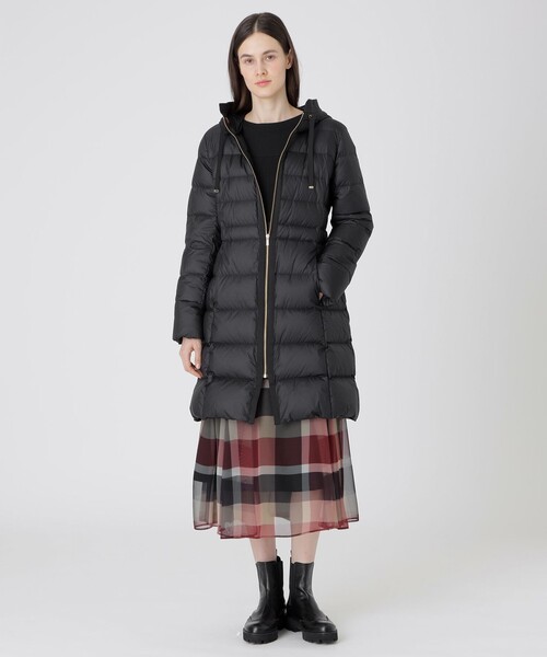 BLUE LABEL CRESTBRIDGE(ブルーレーベルクレストブリッジ)の「【防風・はっ水】リップタフタロングダウン(ダウンジャケット/コート・レディース・ブラック・38/36)」の2枚目の写真