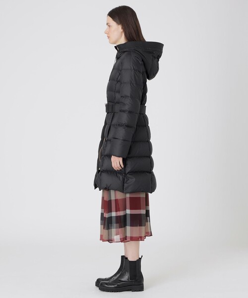 BLUE LABEL CRESTBRIDGE(ブルーレーベルクレストブリッジ)の「【防風・はっ水】リップタフタロングダウン(ダウンジャケット/コート・レディース・ブラック・38/36)」の3枚目の写真