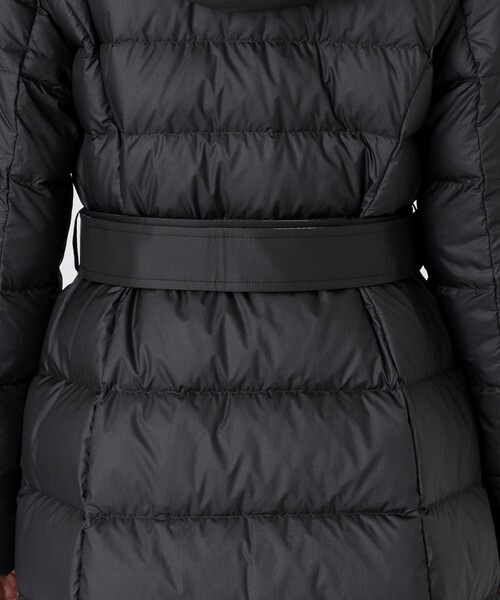 BLUE LABEL CRESTBRIDGE(ブルーレーベルクレストブリッジ)の「【防風・はっ水】リップタフタロングダウン(ダウンジャケット/コート・レディース・ブラック・38/36)」の6枚目の写真