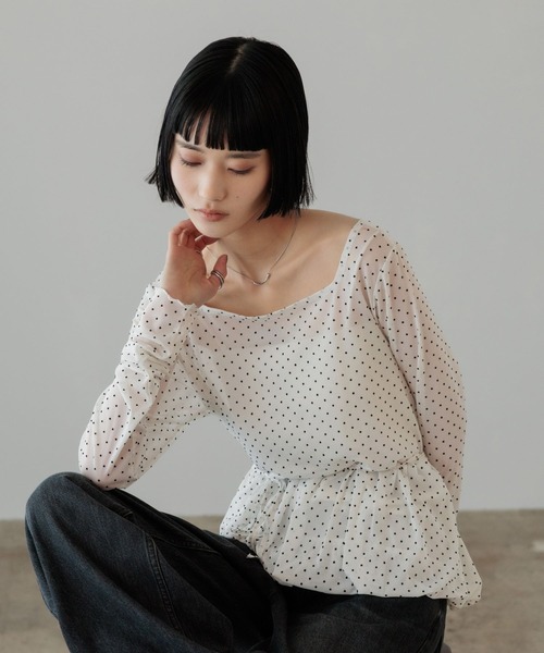 LOWRYS FARM（ローリーズファーム）の「フロッキードットチュールLS　 654901（Tシャツ/カットソー・レディース・ホワイト/ブラック/アイボリー・FREE）」の2枚目の写真